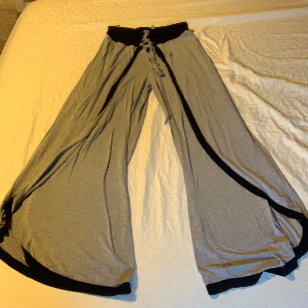 Women’s Medium Elastic Lounge Pants